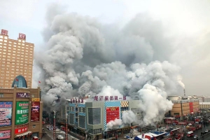 河北燕郊炸鸡店爆燃后居民楼体发生倒塌