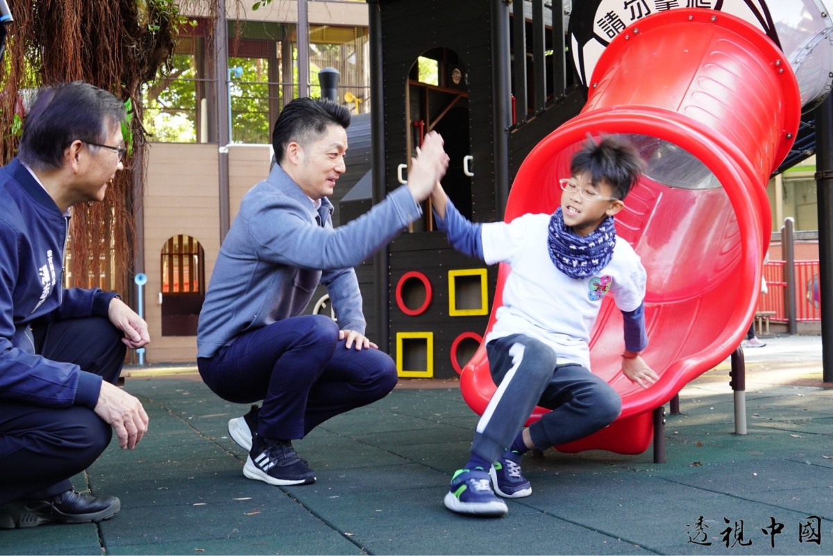 台北推動無障礙校園 蔣萬安市長參觀銘傳國小（圖：台北市政府 提供）-透视中国